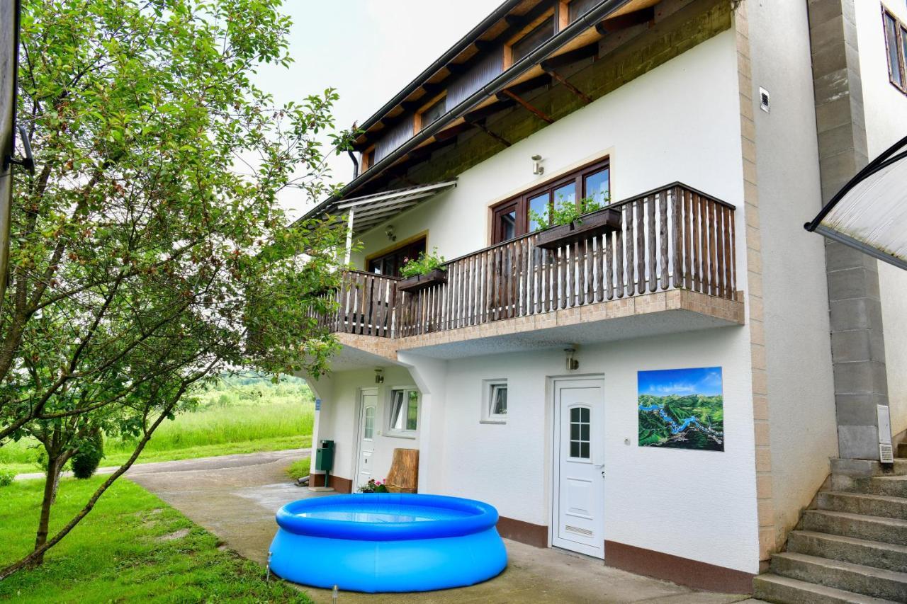Apartman Leona Rakovica Exterior photo
